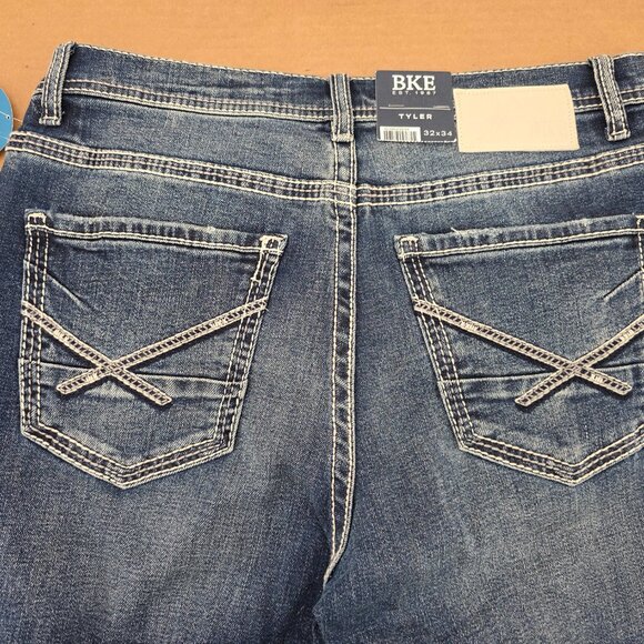 Buckle BKE Tyler Straight Leg Jeans Mens 32x34 Blue Stretch Whiskered Denim - Picture 4 of 15